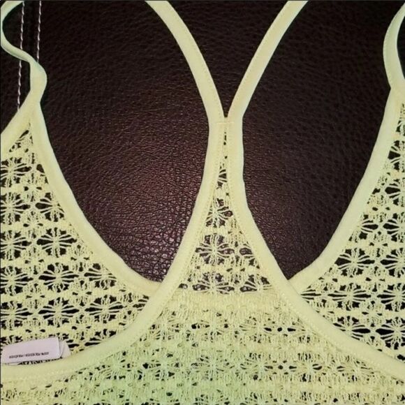 Victoria Secrets  Top/Tank  - Picture 4 of 5